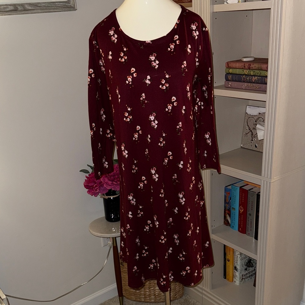 Planet Gold Burgundy Floral Long Sleeve Dress